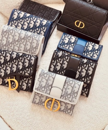 جزدان DIOR