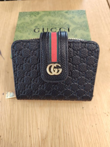 جزدان من GUCCI