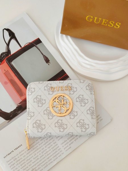 جزدان من  GUESS